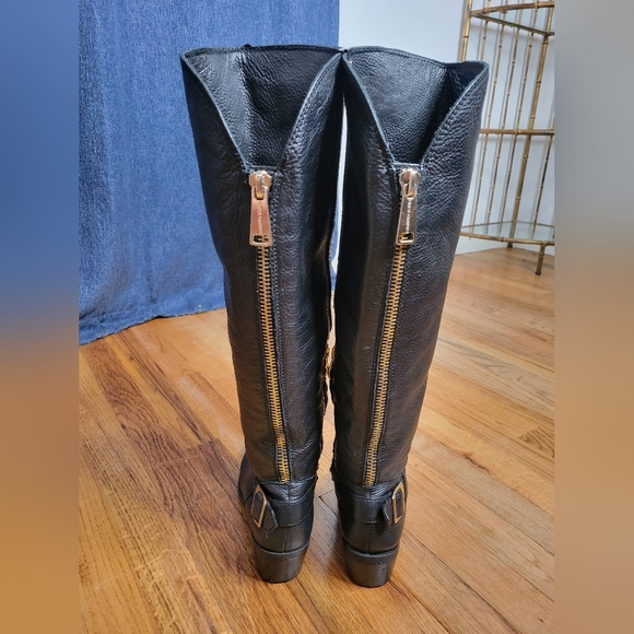 Vince Camuto Black Leather KneeHigh Riding Boots Over The Knee 8 1/2 Gold Zipper - Picture 1 of 6
